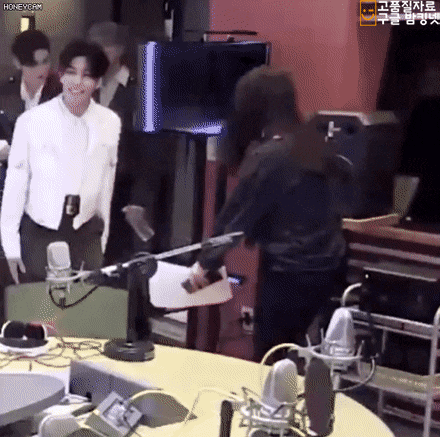 한국이 낳은 세계최고의 개그맨.gif | 인스티즈