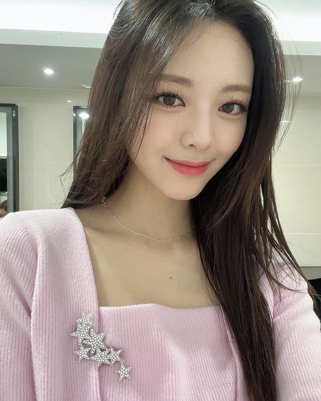 어제자 가요대축제 ITZY(있지) 유나 힘내 무대 | 인스티즈