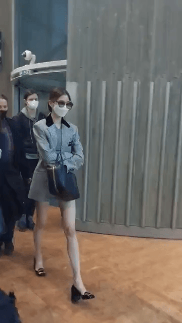 봐도 봐도 늘 새로운 아이브 장원영 다리길이.gif | 인스티즈