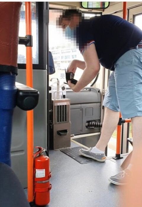 한국에서 단돈 만원으로 잭팟 터뜨린 외국인.jpg | 인스티즈