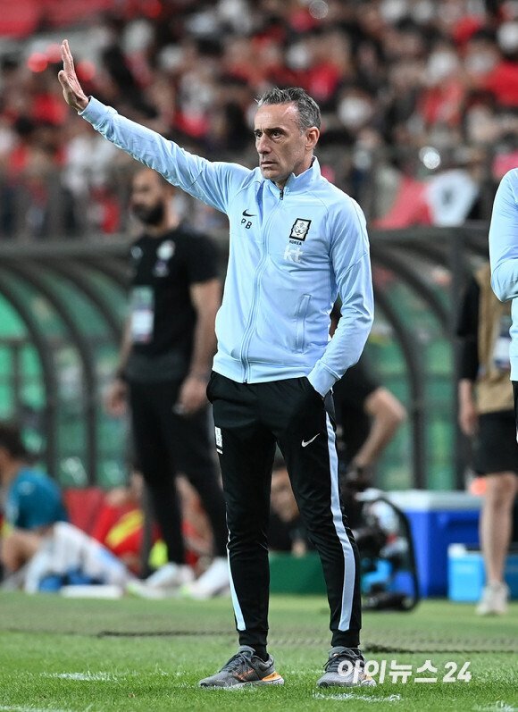 포르투갈 감독과 벤투 감독 사이의 10년간 희비가 갈린 인연 | 인스티즈