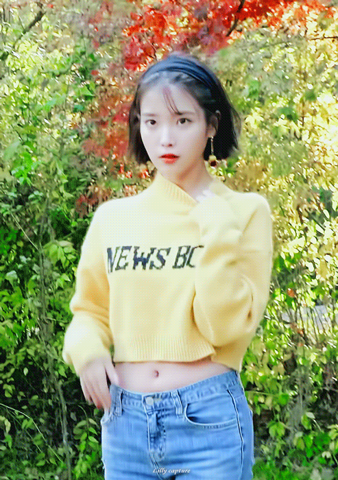 크롭티 아이유.gif | 인스티즈