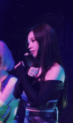 오프숄더 비주얼 에스파 카리나 .jpgif | 인스티즈