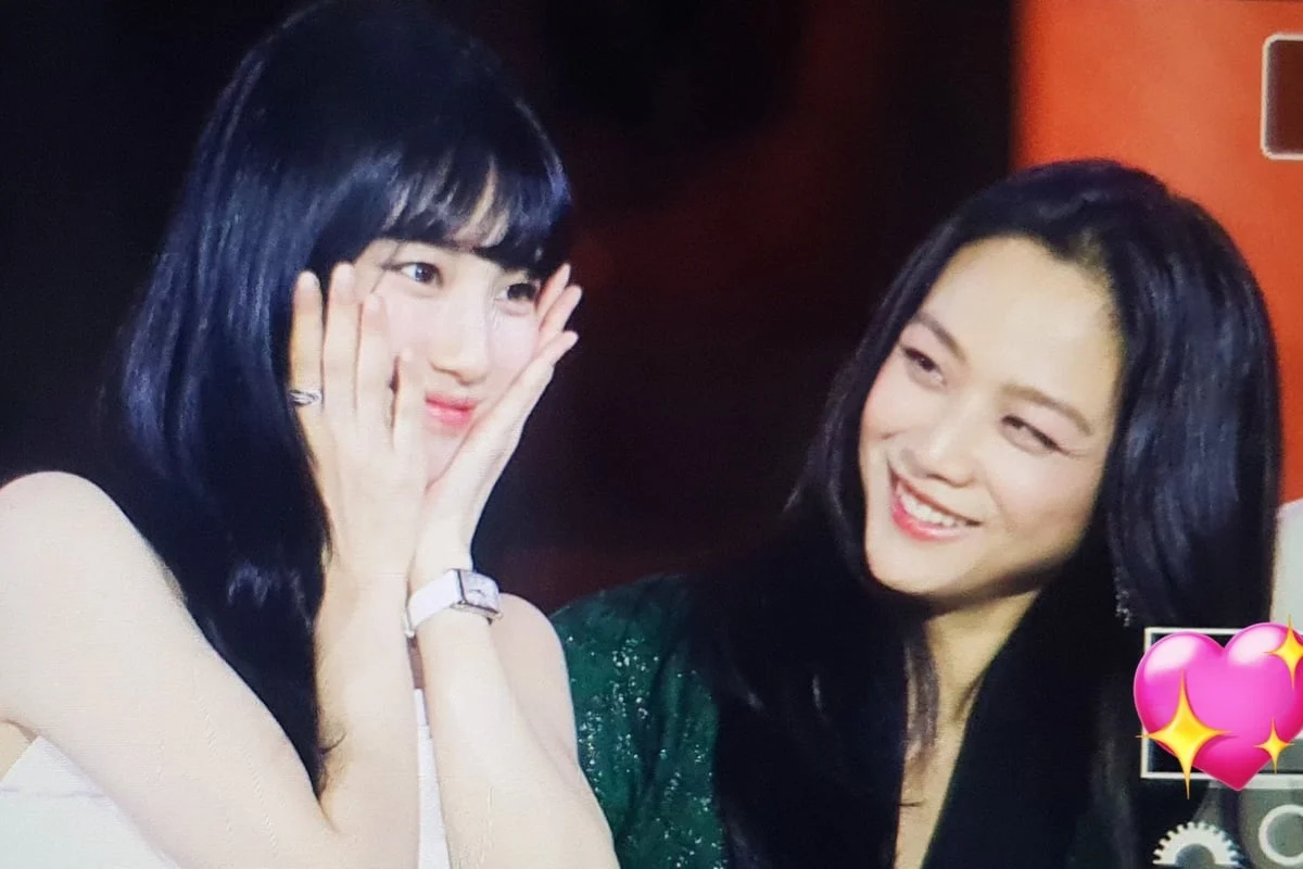 같이 사진찍는 수지 - 탕웨이 - 박보검 | 인스티즈