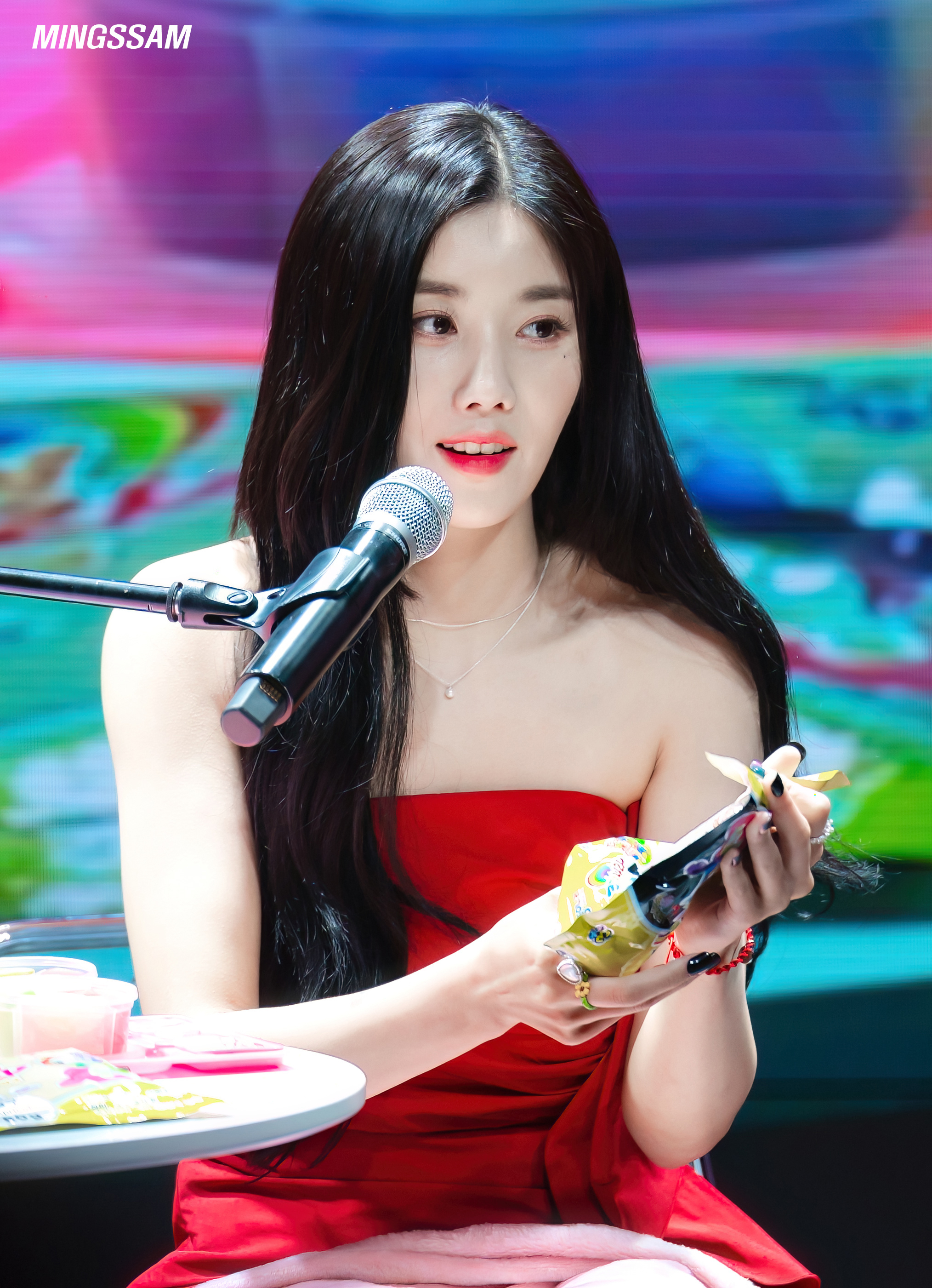 (스압)더 예뻐진 최근 권은비.jpgif | 인스티즈