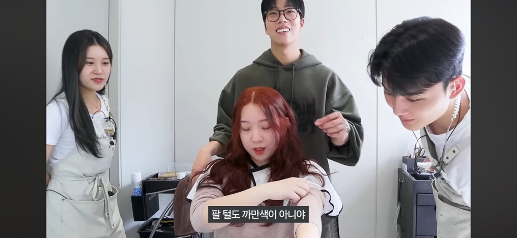 미용실 원장도 처음본다는 순수하게 머리색이 빨간 한국인 ..JPG | 인스티즈