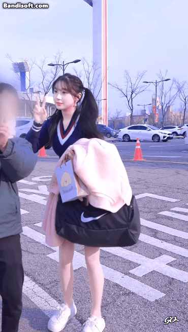 출근하는 치어리더 이주은.gif | 인스티즈