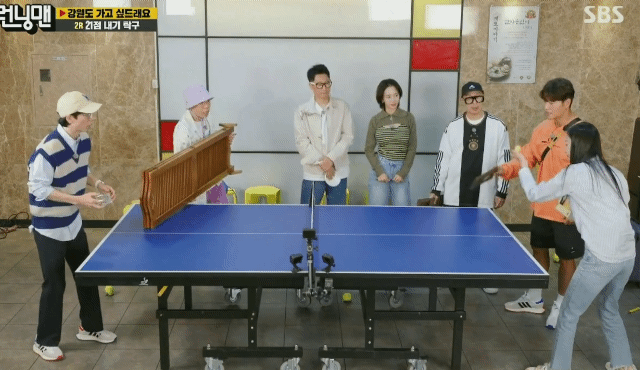 ?? : 운동 미션할 때 멤버들이 전소민 너무 안 껴주는거 같아요.jpgif | 인스티즈