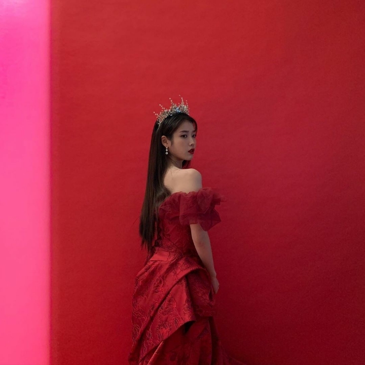 금방 올라온 아이유 인스타그램ㄷㄷ .JPG | 인스티즈