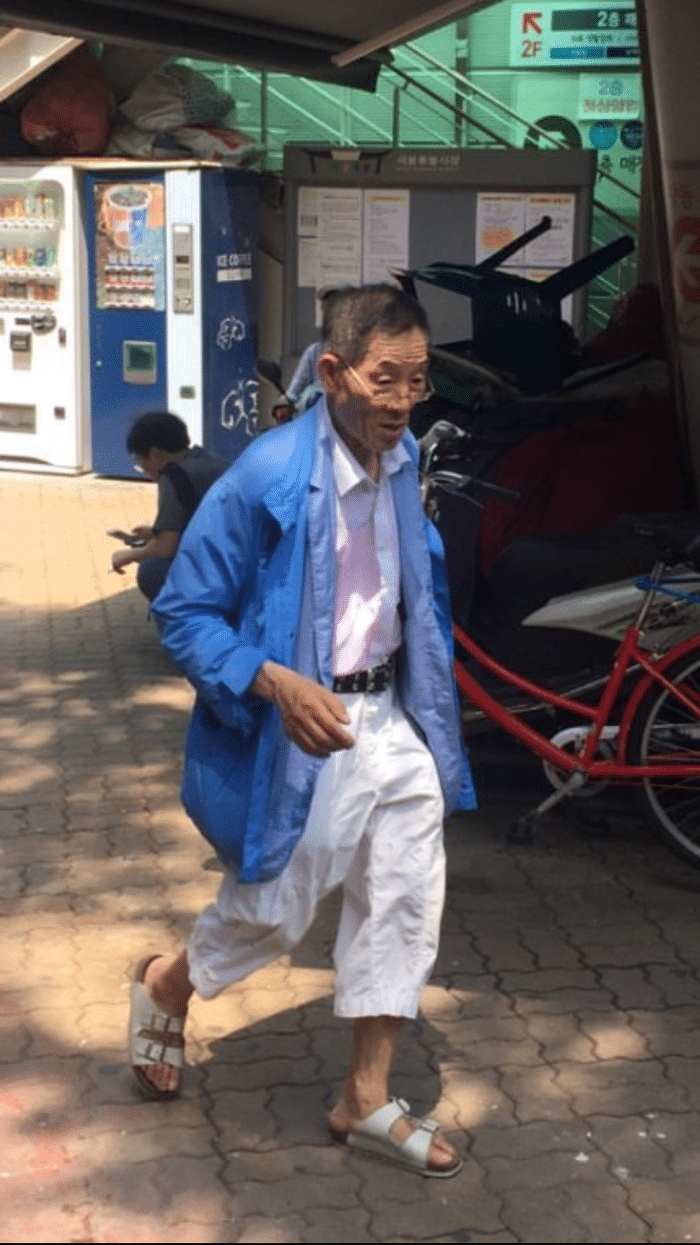 월클 패션 디자이너가 동묘에서 영감을 받은 결과.jpg | 인스티즈