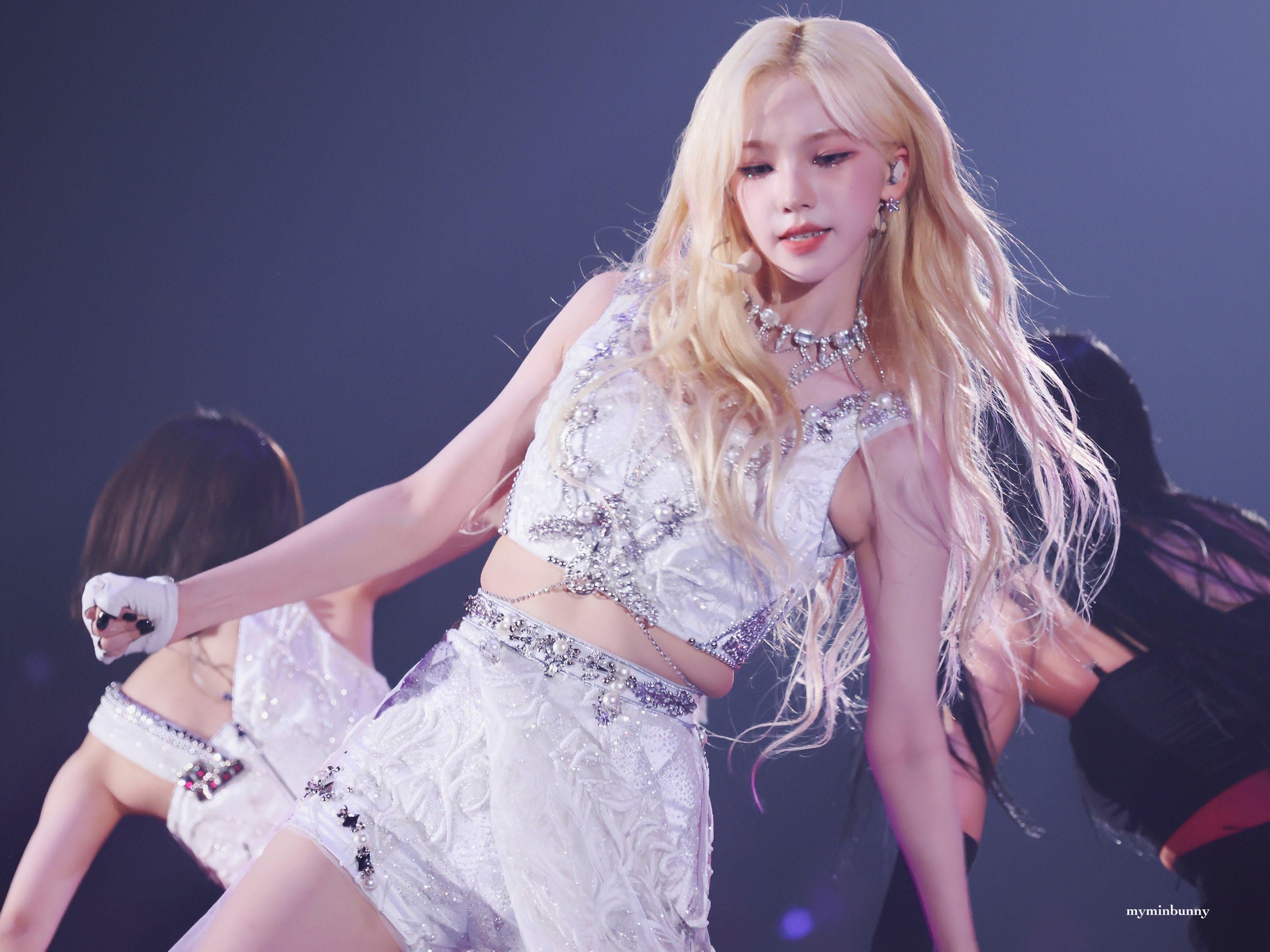 (스압)AI처럼 이쁜 최근 카리나.jpgif | 인스티즈