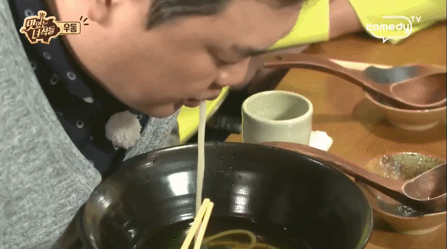 면치기란 단어가 예능에 등장한 계기.gif | 인스티즈