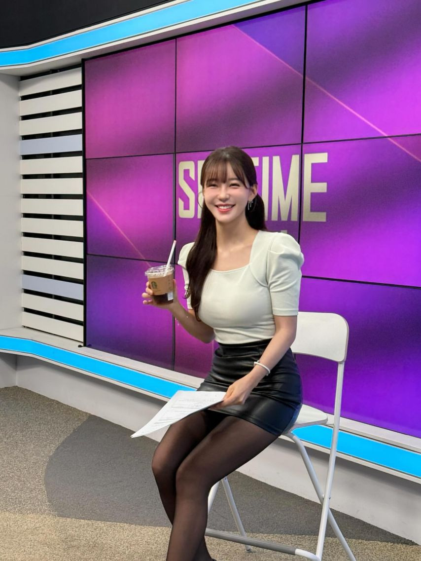 의외로 은근히 이쁜 김윤희 아나운서 | 인스티즈