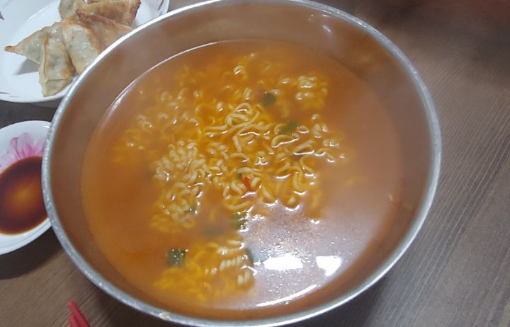 야심한 밤 라면 짤 | 인스티즈