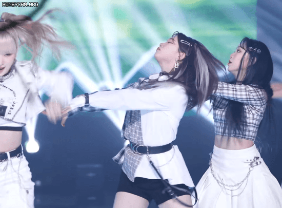 츠키의 열정에는 감동이 있다.gif | 인스티즈