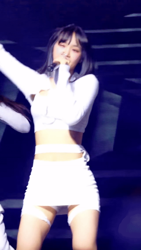 몸매 은근 섹시한 르세라핌 김채원.gif | 인스티즈