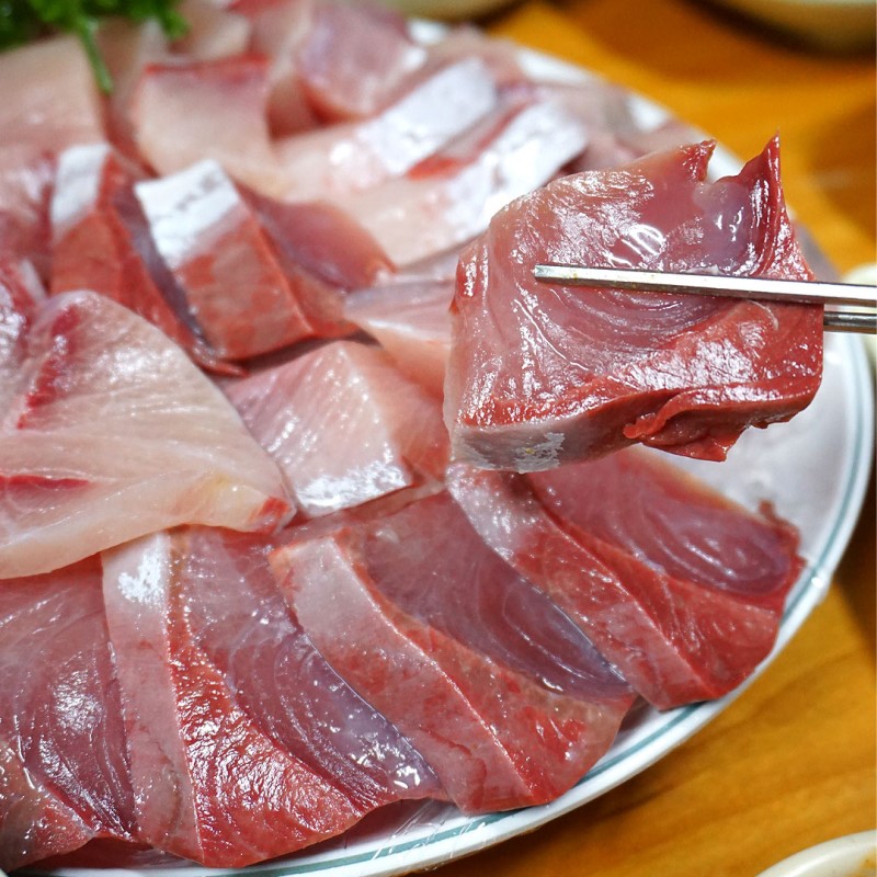 슬슬 사람들 앞에 등장할 준비하고 있는 녀석..JPG | 인스티즈