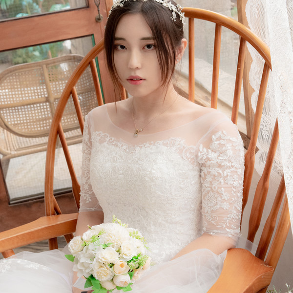 이번에 두번째 화보를 찍은 웹툰작가 (강심장만 오셈) | 인스티즈