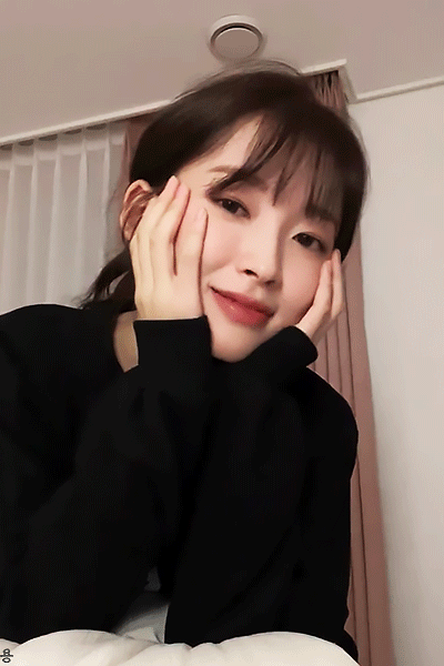 브이앱 하는 오마이걸 아린.gif | 인스티즈