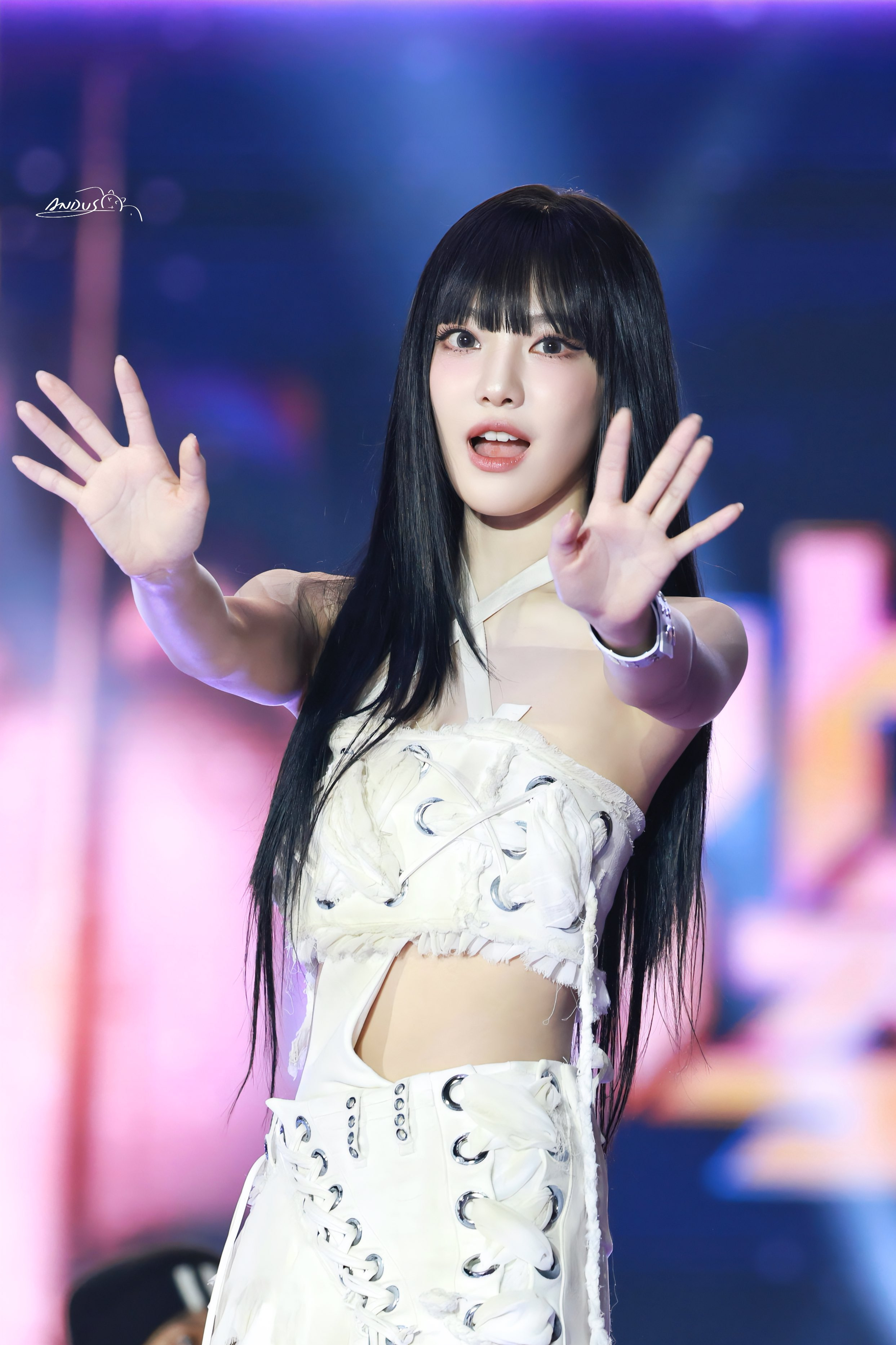 긴 생머리한 에스파 닝닝 | 인스티즈