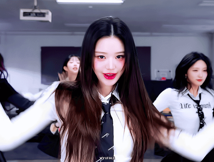 (스압)다라이 살벌한 최근 아이브 장원영.jpgif | 인스티즈