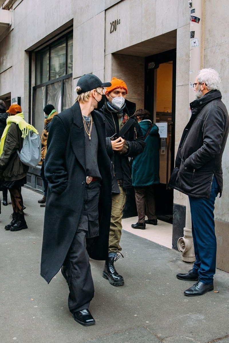 최근 몇년간 전세계 셀럽들이 꾸준하게 밀고있는 코트 코디방법 | 인스티즈