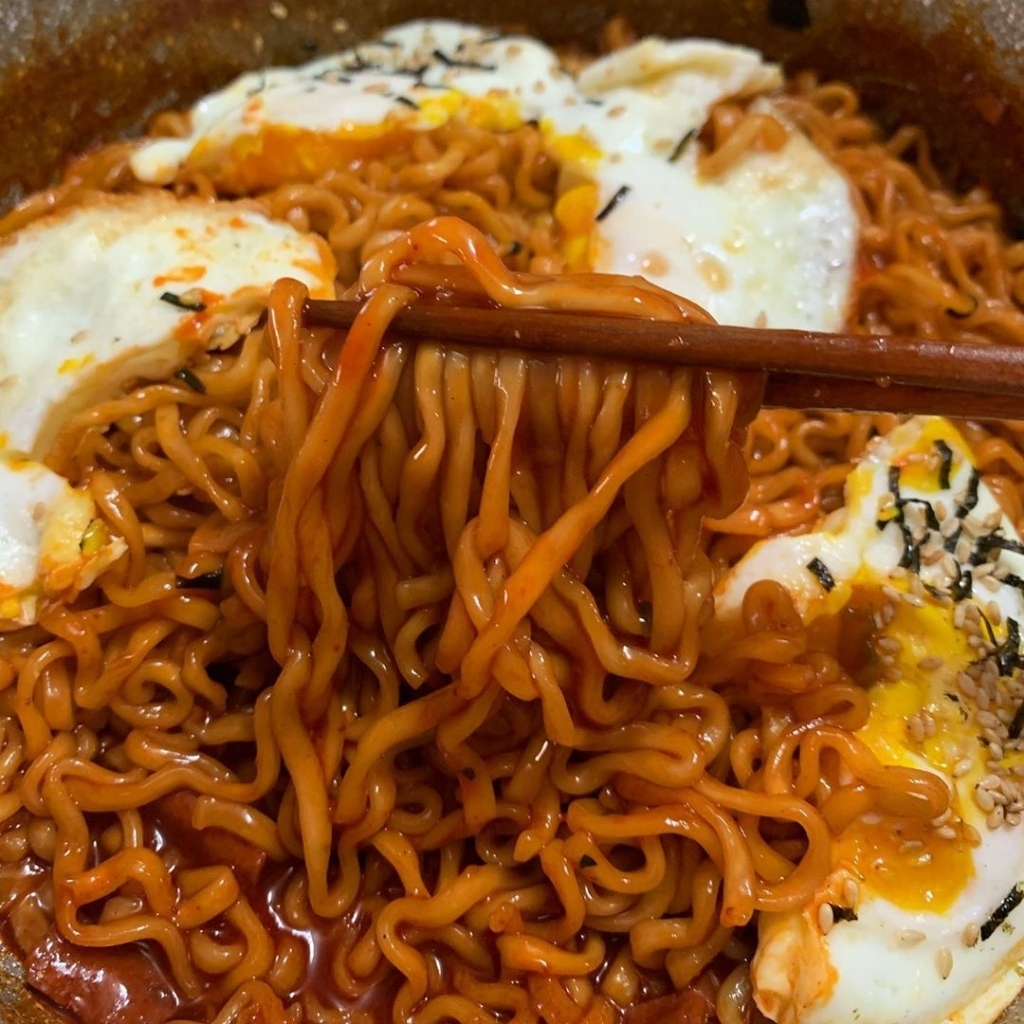 몇년 전 엄청 유행했었던 라면 꿀조합 레시피......jpg | 인스티즈