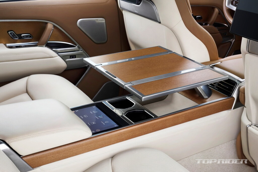 차량 자체가 고가이면서 AS 개노답인데도 꾸준히 잘 팔리는 차량 | 인스티즈