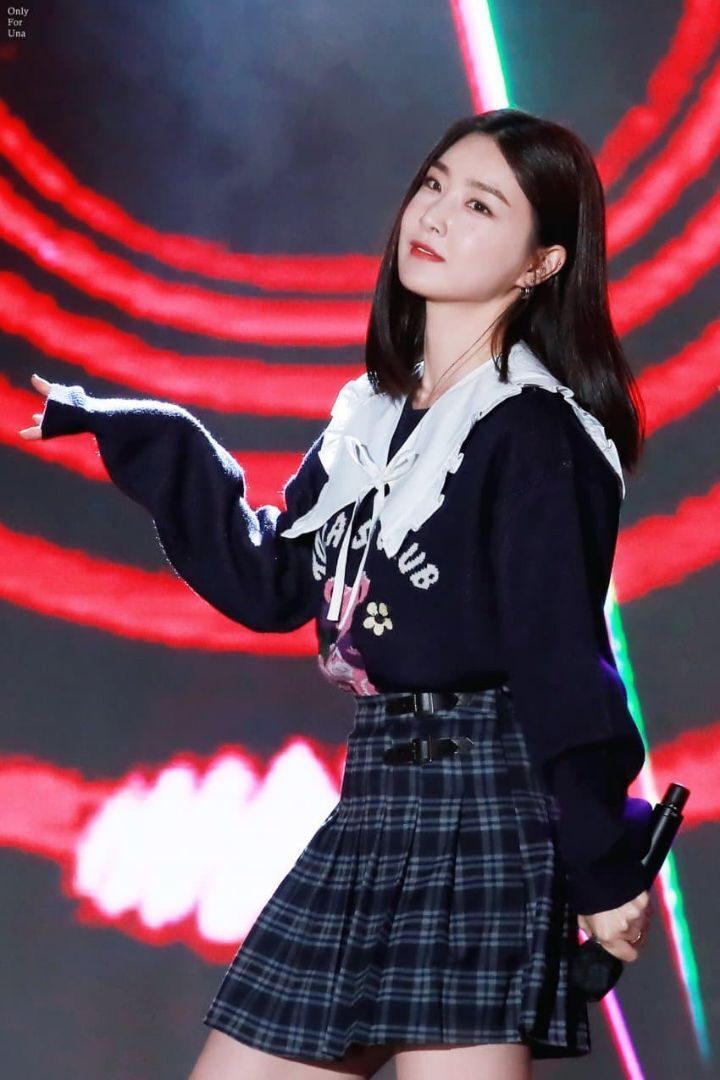 화려한 이목구비는 아니지만 개성있게 이쁜 쁘걸 유나 | 인스티즈