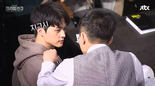 안경선배가 인기 많은 이유 | 인스티즈