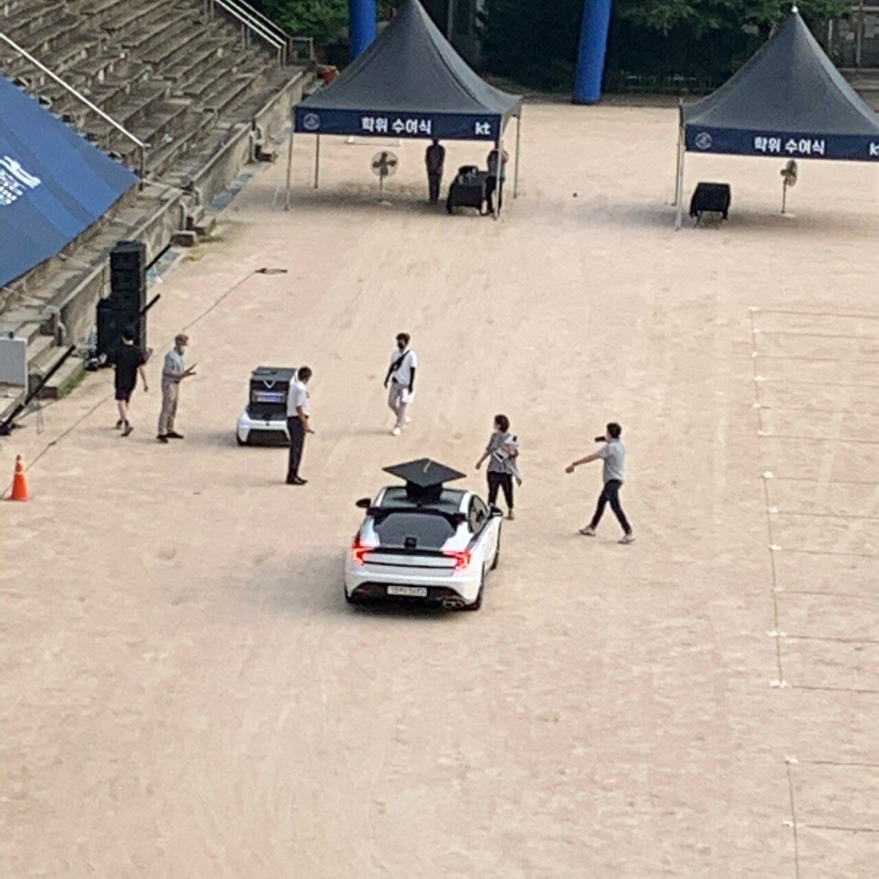 홍익대 졸업식 상황.JPG | 인스티즈