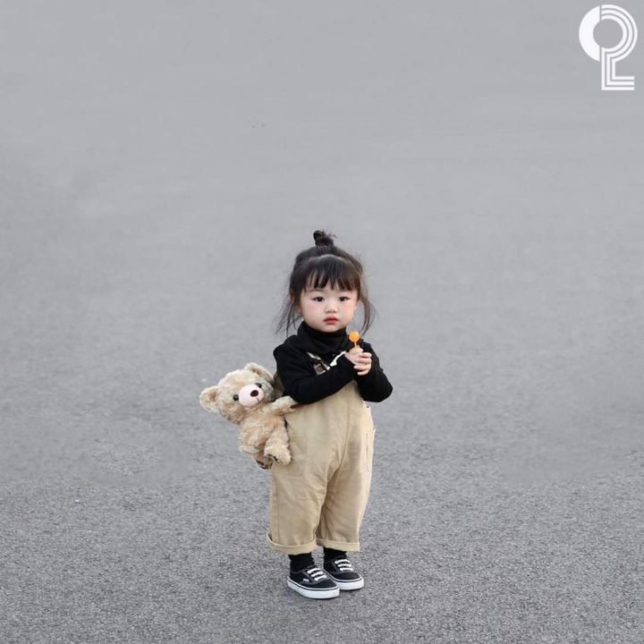 매일 아침마다 등원룩 OOTD 찍는 아기 | 인스티즈