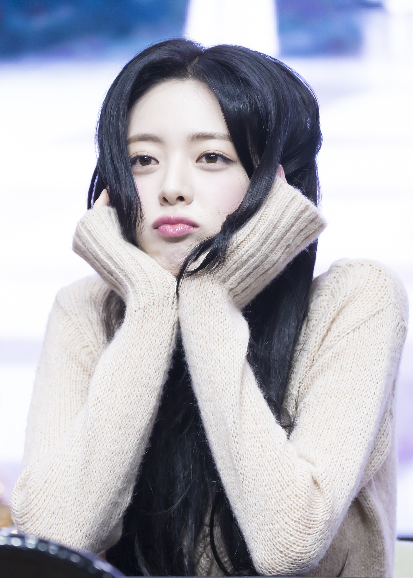 (스압)여자여자한 ITZY 유나.jpgif | 인스티즈