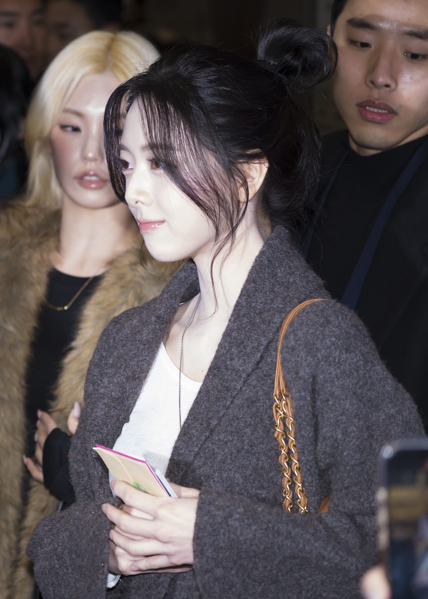 (스압)여자여자한 ITZY 유나.jpgif | 인스티즈