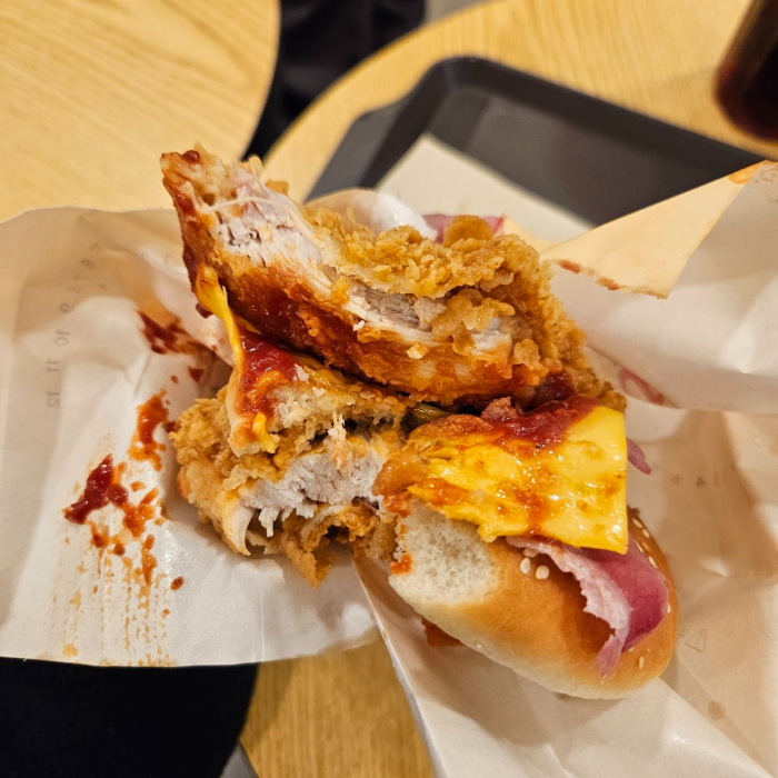 KFC 업사이드다운징거 후기 | 인스티즈