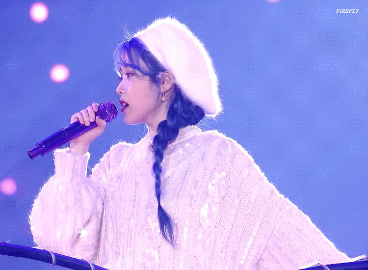 파랑머리 아이유.gif | 인스티즈