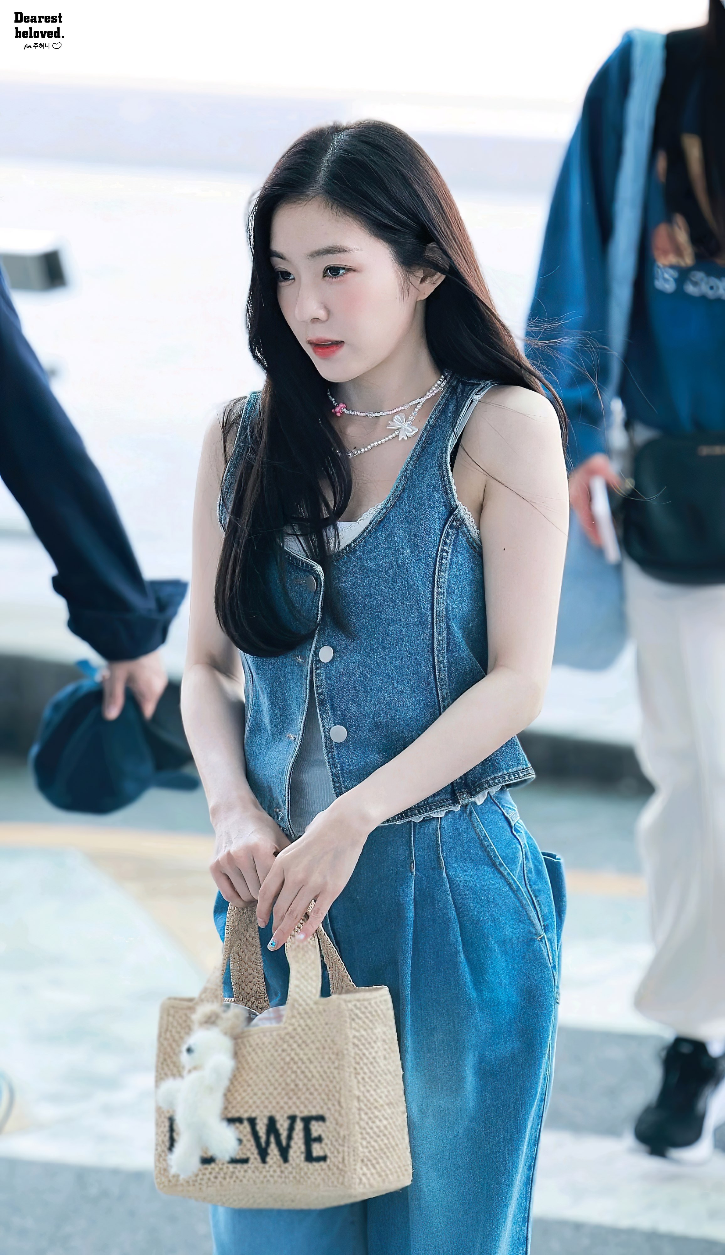 최근 공항 출국하는 아이린.jpgif | 인스티즈