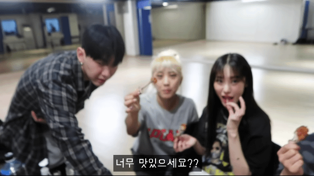 [스트릿우먼파이터] 효진초이 브이로그에 나온 여진, 노제, 리정.gif | 인스티즈