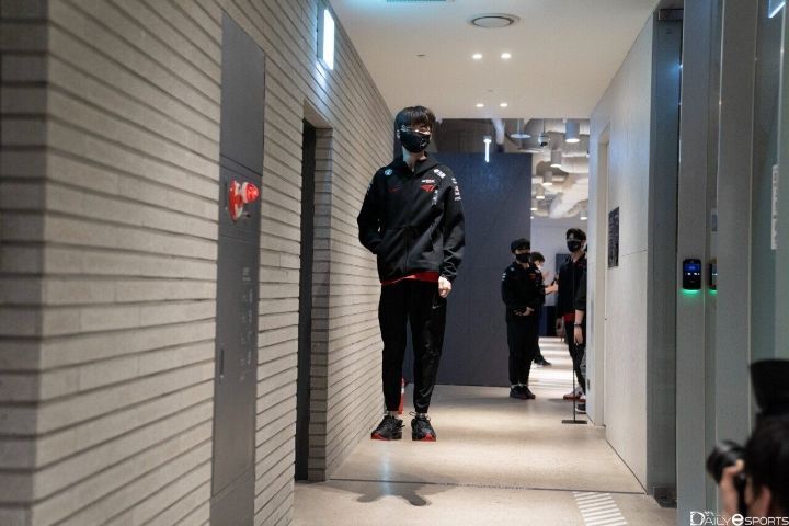 c222c8901b9f66032db7bdef75b5477ca75a3876