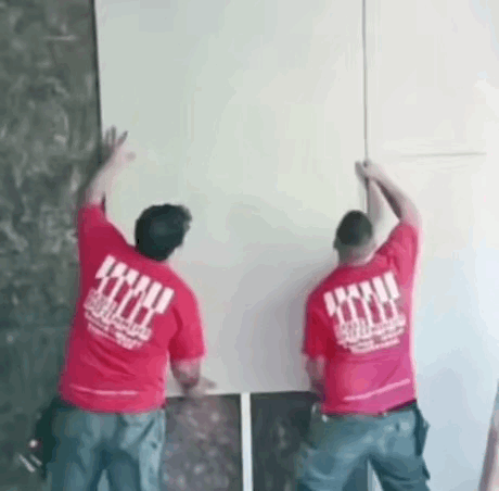 인테리어 작업하는 두 남자.gif | 인스티즈