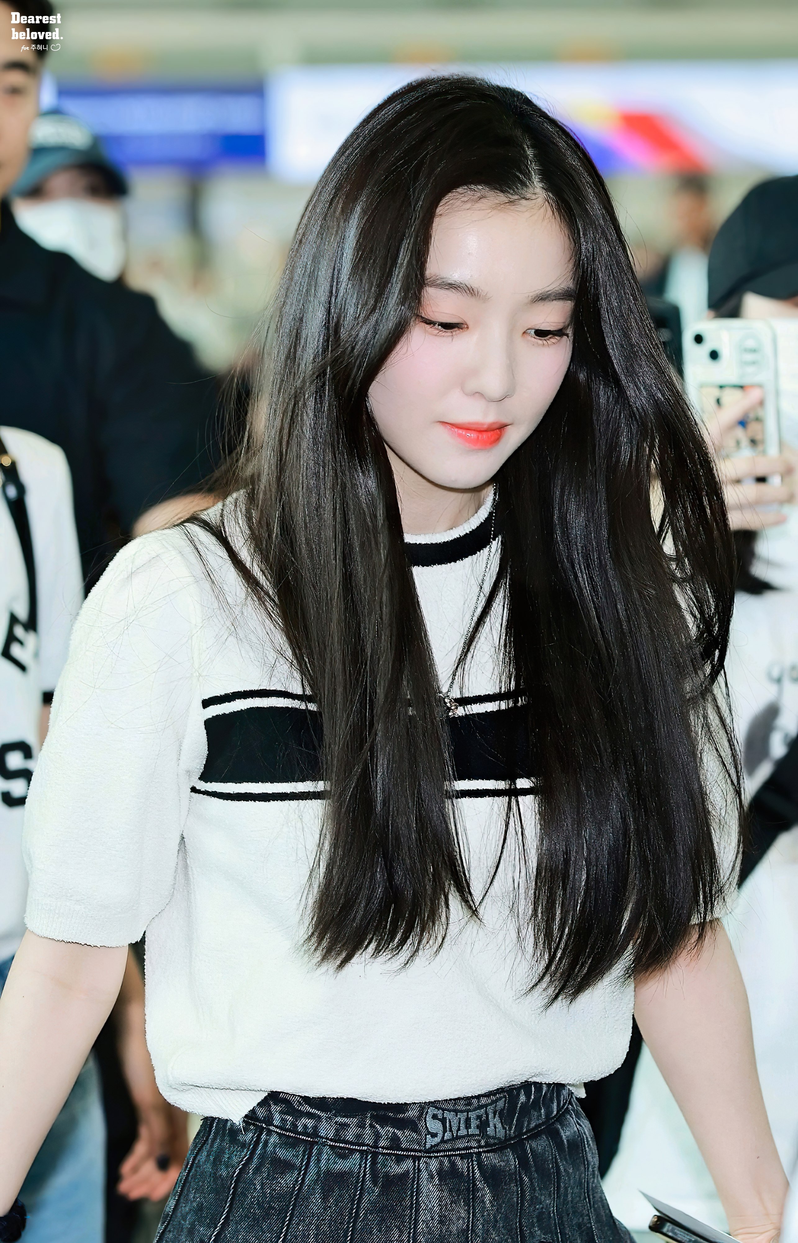 최근 공항 출국하는 아이린.jpgif | 인스티즈