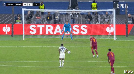 유로파 로마 원정 승리를 지킨 릴 GK 외제르의 PK 3연속 선방 .gif | 인스티즈