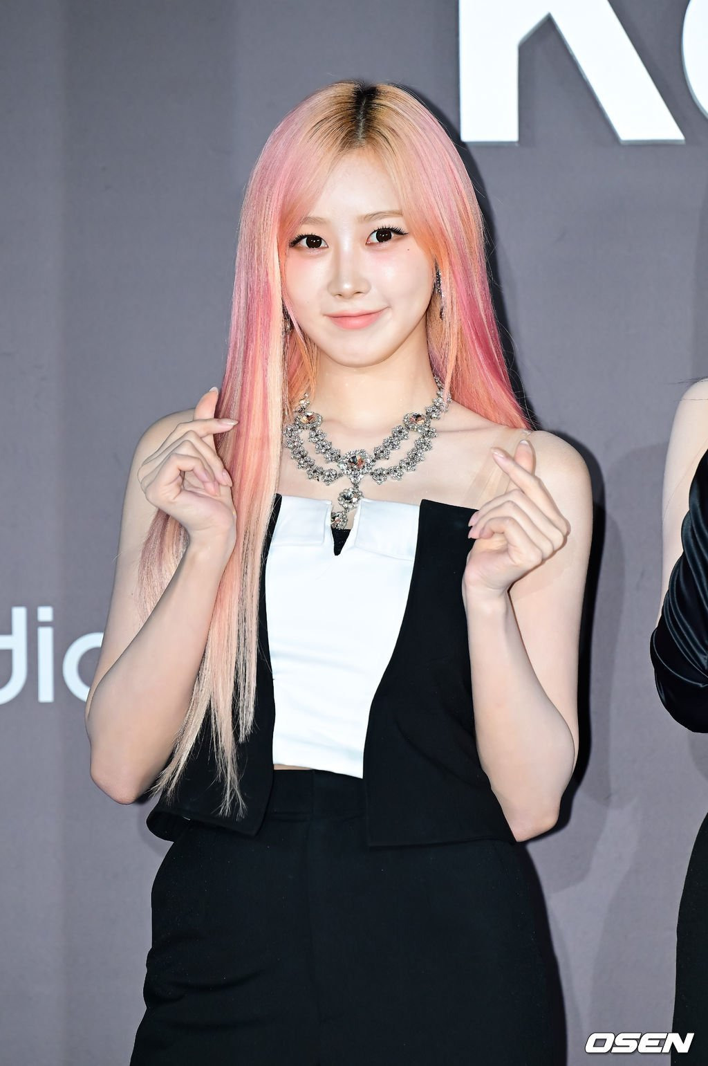 어제자 틱톡 어워즈 에스파 | 인스티즈