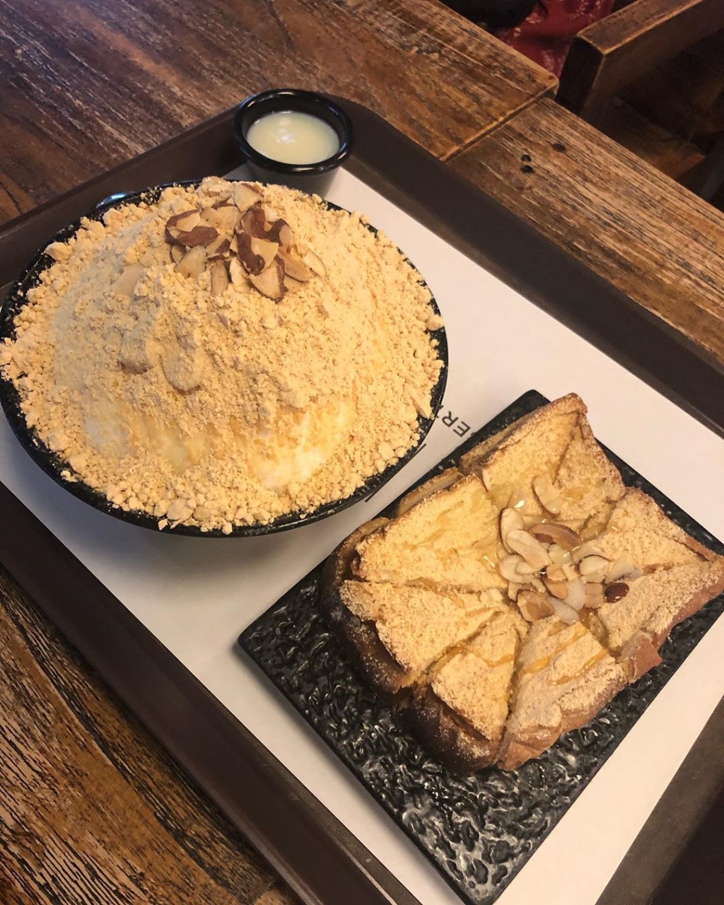 설빙에서 빙수 뺨치게 잘 팔린다는 사이드 메뉴....jpg | 인스티즈