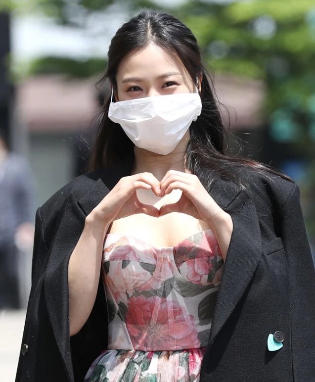 요즘 연예인 마스크 크기.jpg | 인스티즈