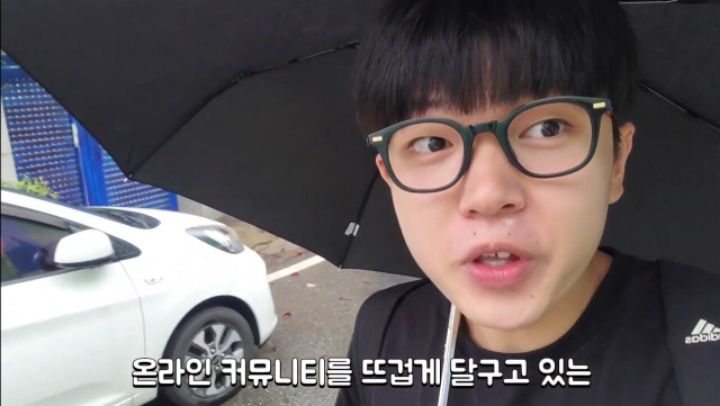 유튜버가 논란된 한식뷔페 찾아감 | 인스티즈