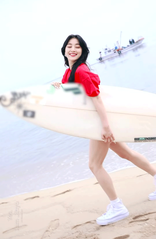 해변에서 화보 찍는 트와이스 지효 | 인스티즈