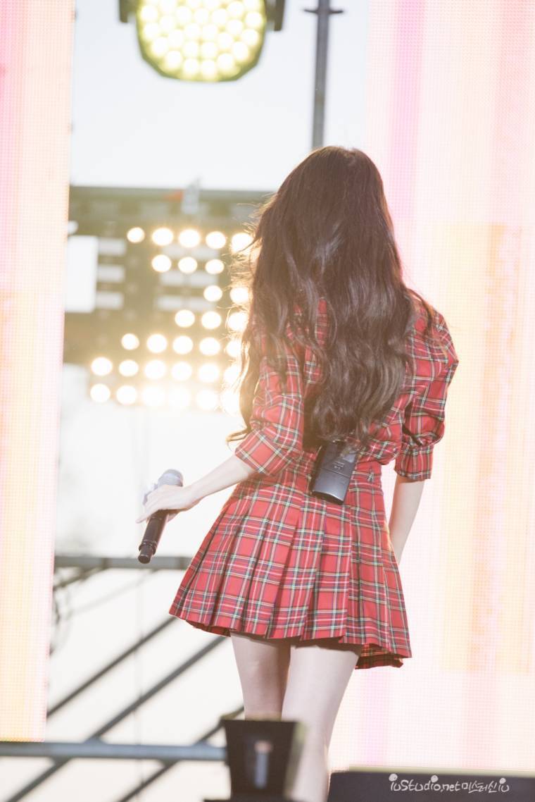 아이유 라고 쓰고 섹시 라고 읽는다 섹시가수 아이유.jpgif | 인스티즈