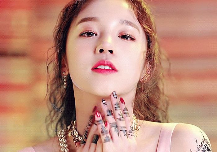 귀엽고 사랑스러운 덕후몰이상 여자아이돌들 .gif | 인스티즈