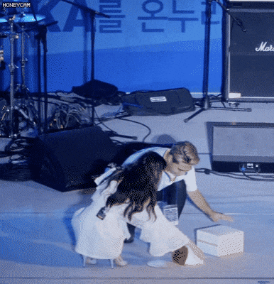 대학축제 행사 거의 안가는 아이유가 3번이나 간 대학축제 | 인스티즈